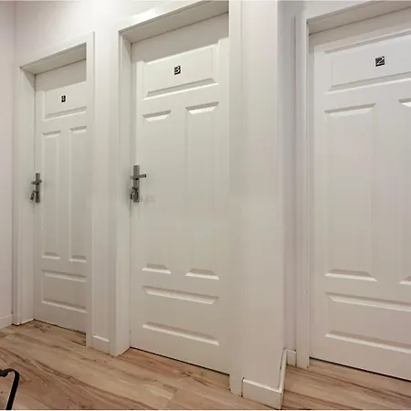 홈스테이 Motlava - Peaceful Retreat, 10 Minutes To Old Town & Seaside